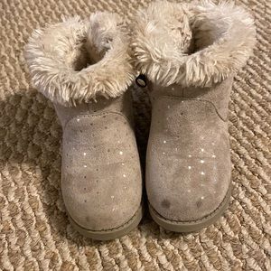 Cat & Jack size 8 boots